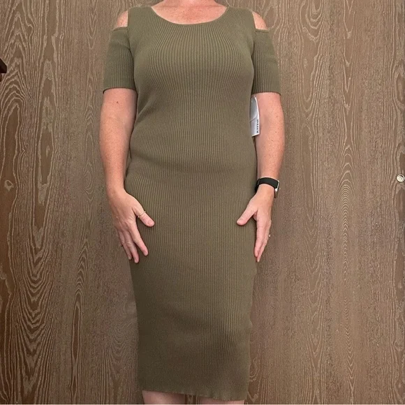 JustFab Olive Green Cold Shoulder Ribbed Knee-Length Dress Size Medium - Picture 2 of 13